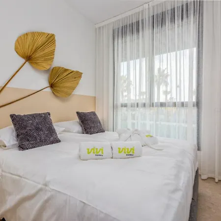 Vivi Homes - Fari Pool, Sauna, Gym & Sea View 公寓