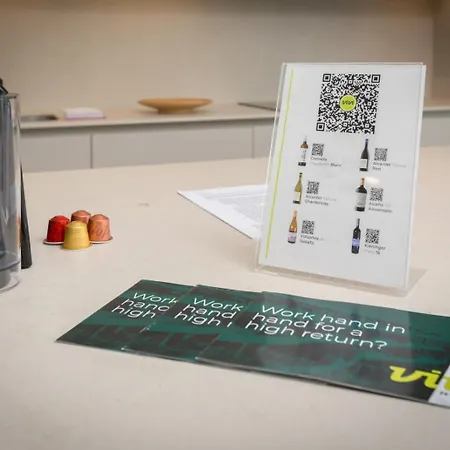 Vivi Homes - Fari Pool, Sauna, Gym & Sea View