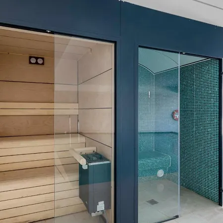 Vivi Homes - Fari Pool, Sauna, Gym & Sea View 公寓 *